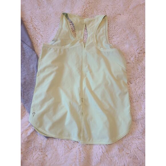 Ivivva by Lululemon Athletic outfit tank and leggings sizes 10 & 12 Girl's - Picture 7 of 10